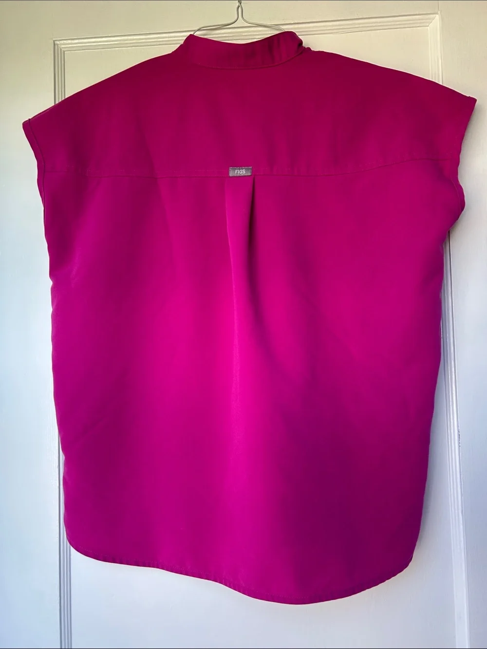 Figs Rafaela Magenta Cap-Sleeve Oversized Scrub Top XXS - Picture 2 of 5